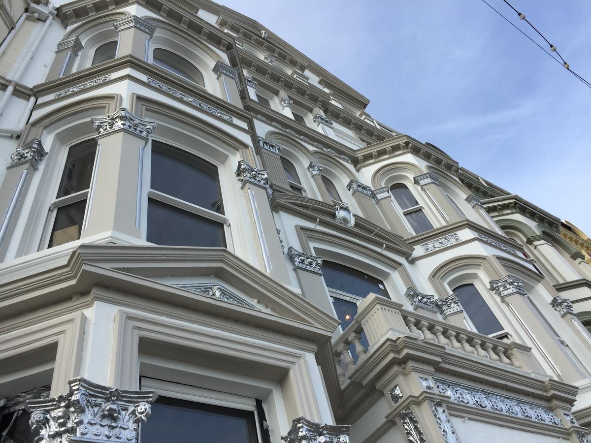 Halvard Hotel Douglas Extérieur photo