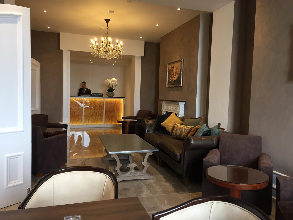 Halvard Hotel Douglas Extérieur photo