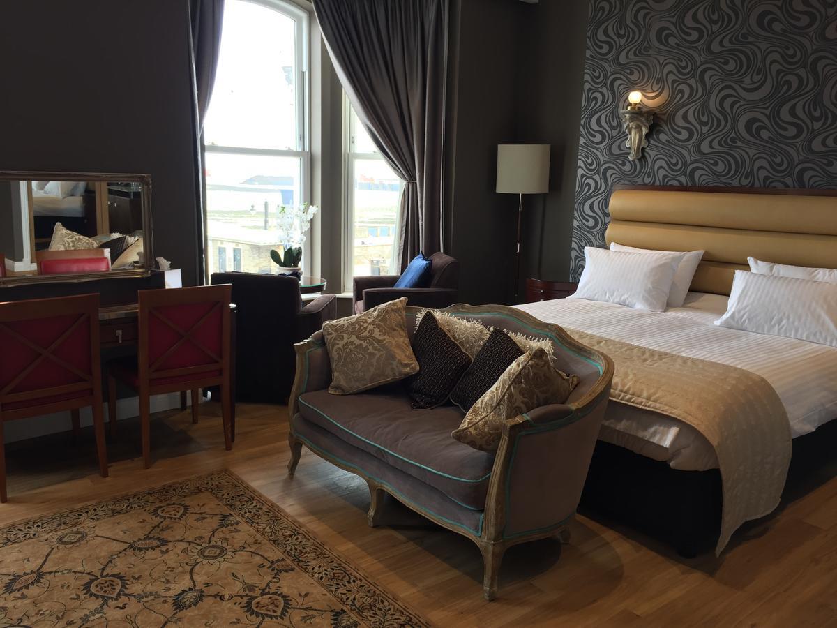 Halvard Hotel Douglas Extérieur photo
